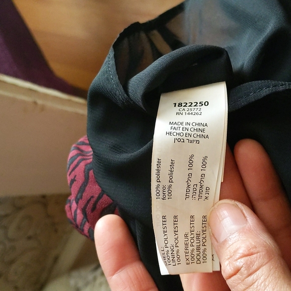 NWOT Beautiful Dress - Picture 5 of 5